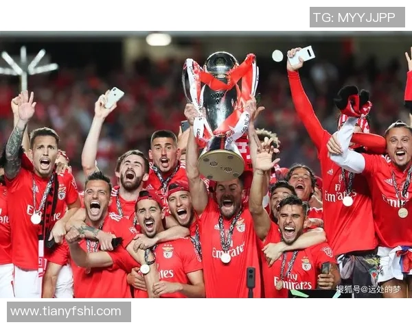 摩纳哥与皇马历史交锋记录分析及战绩回顾