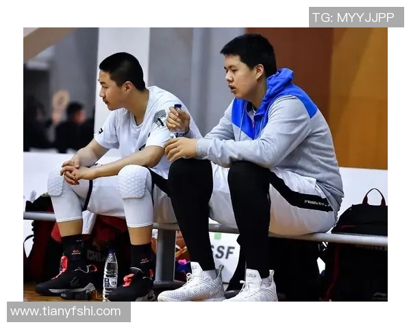 胡金秋：从青涩新星到CBA赛场的璀璨巨星之路与未来展望