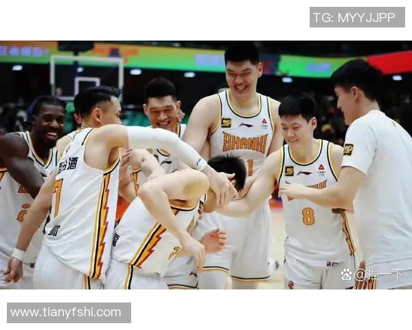 2017年CBA季后赛山东队对决广东队精彩回顾与赛后分析